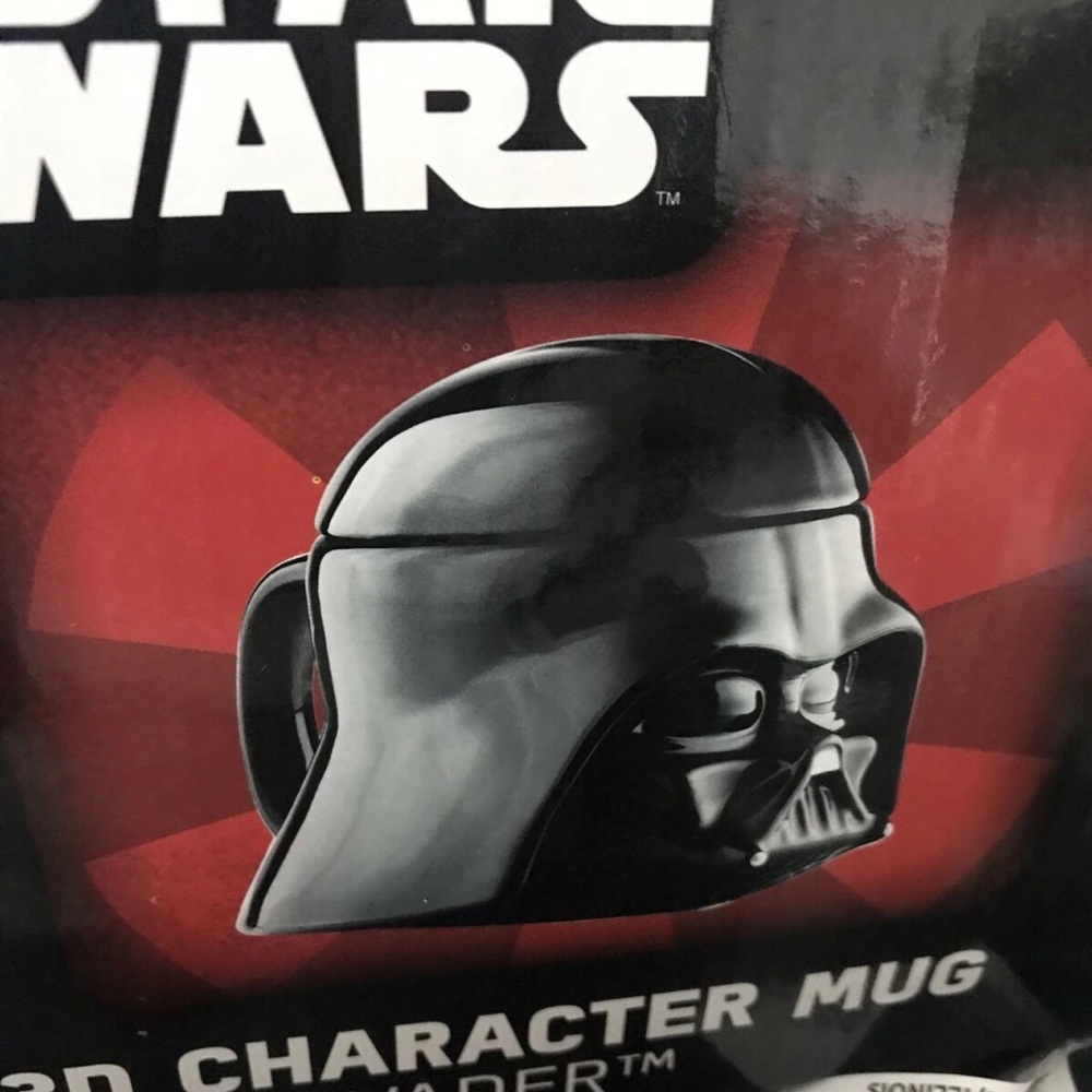 Star Wars 3D Character Mug Darth Vader Disney Lid Keeps Drink Hotter Longer